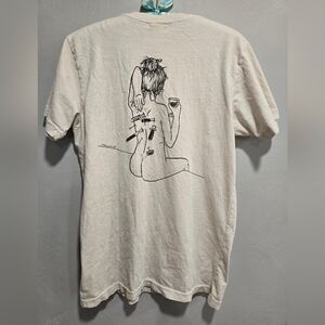 Melodie By Melodie Perrault• Will You Scratch My Back Tan T Shirt. Sz M